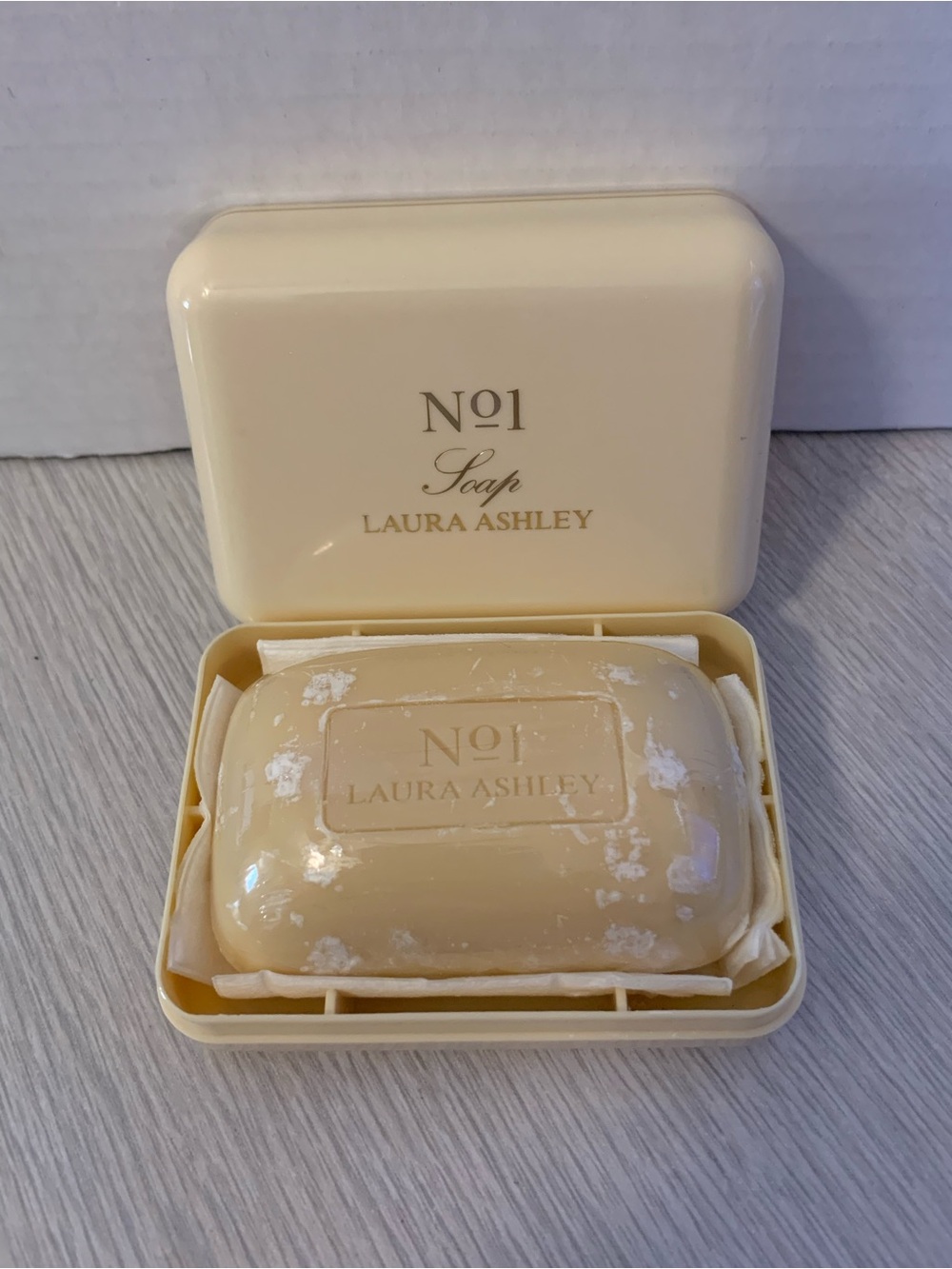 Laura Ashley No 1 Bar Soap Savon for Body Vintage in Travel Box Made France NOS